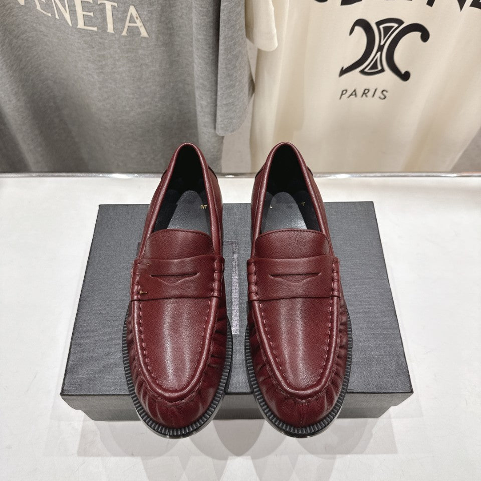 Women's Small Four Fashion European Version Genuine Loafers