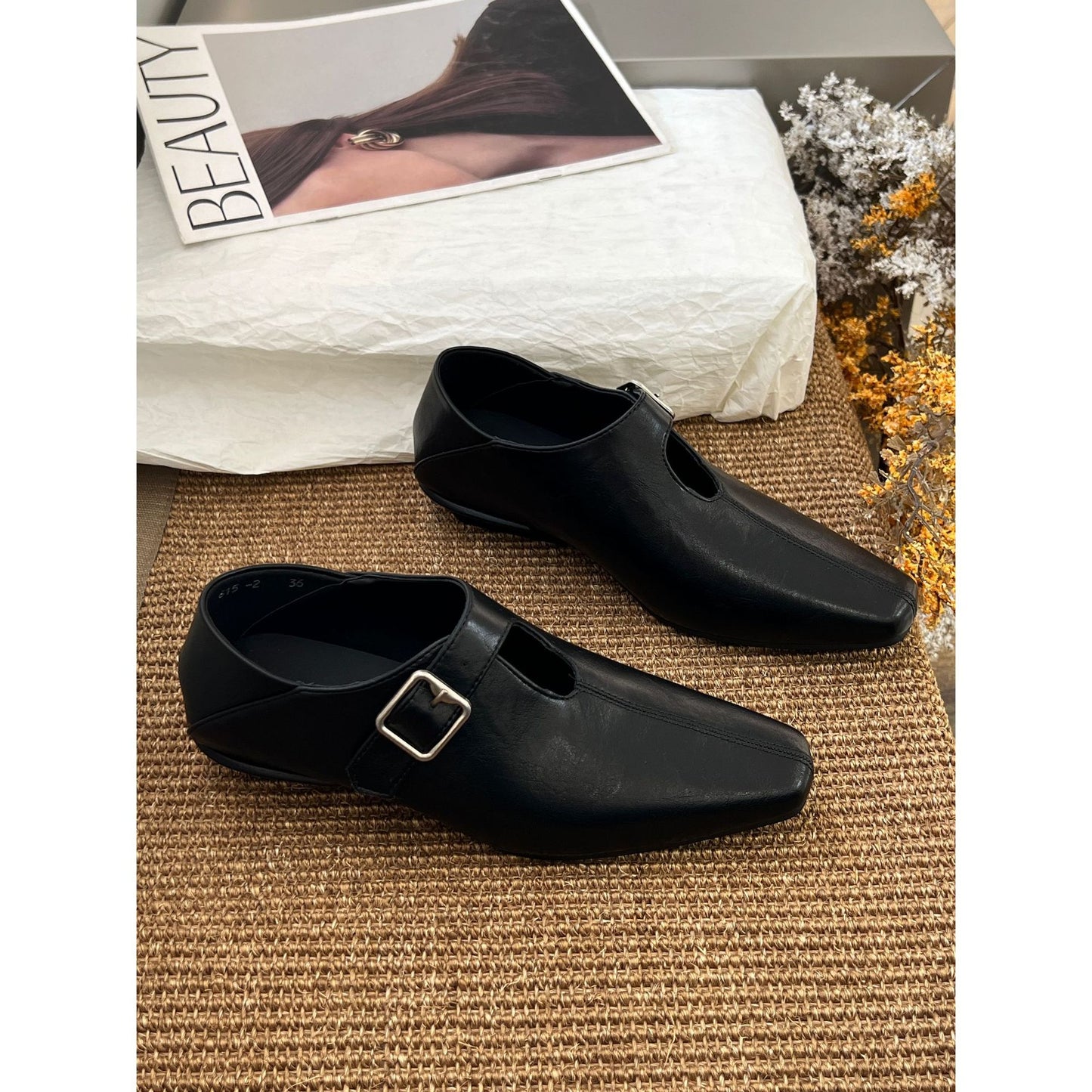 Women's Retro British Square Toe Belt Buckle Low Leather Shoes