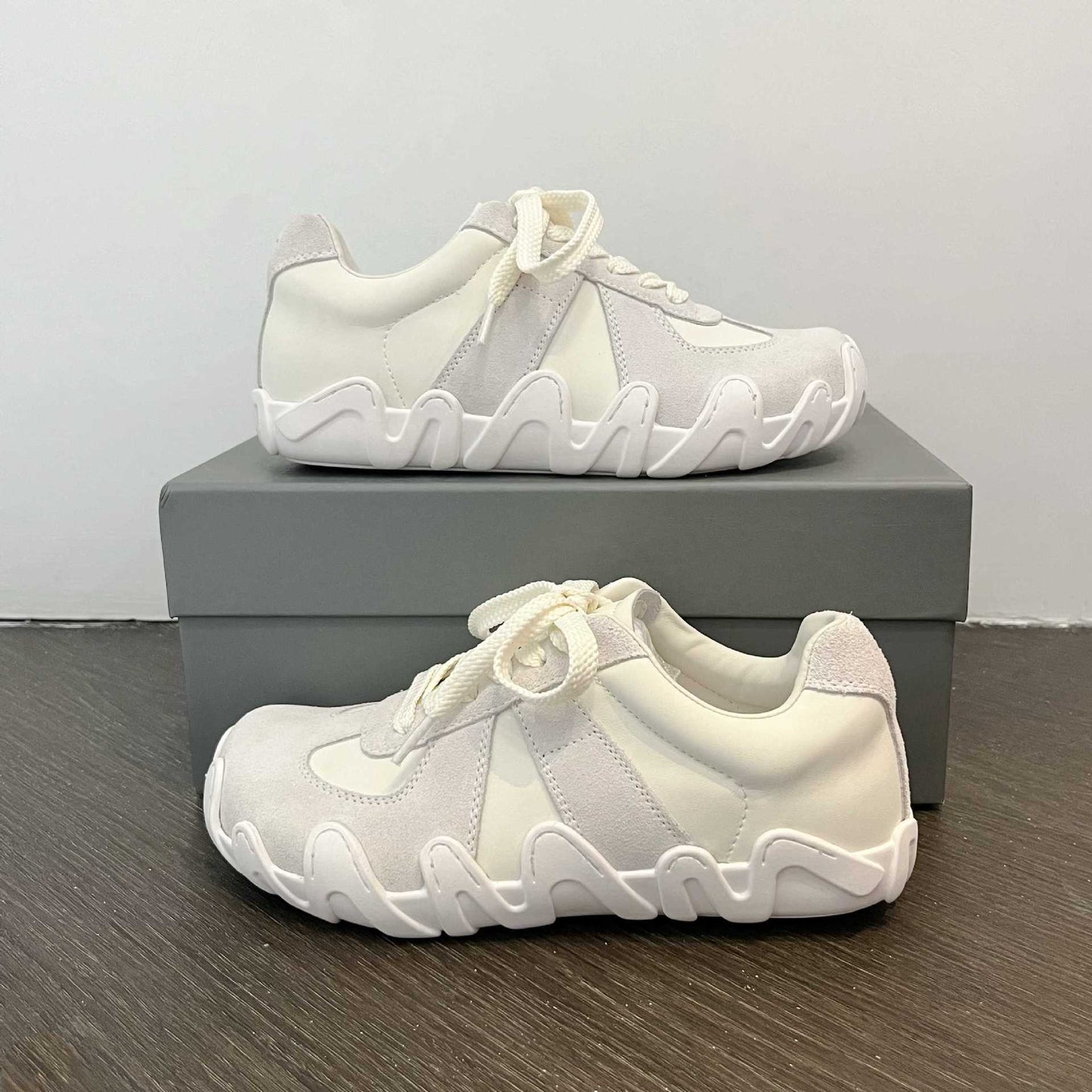 Women's Spring Octopus Niche Matte Breathable Running Lightweight Thin Women's Casual Shoes