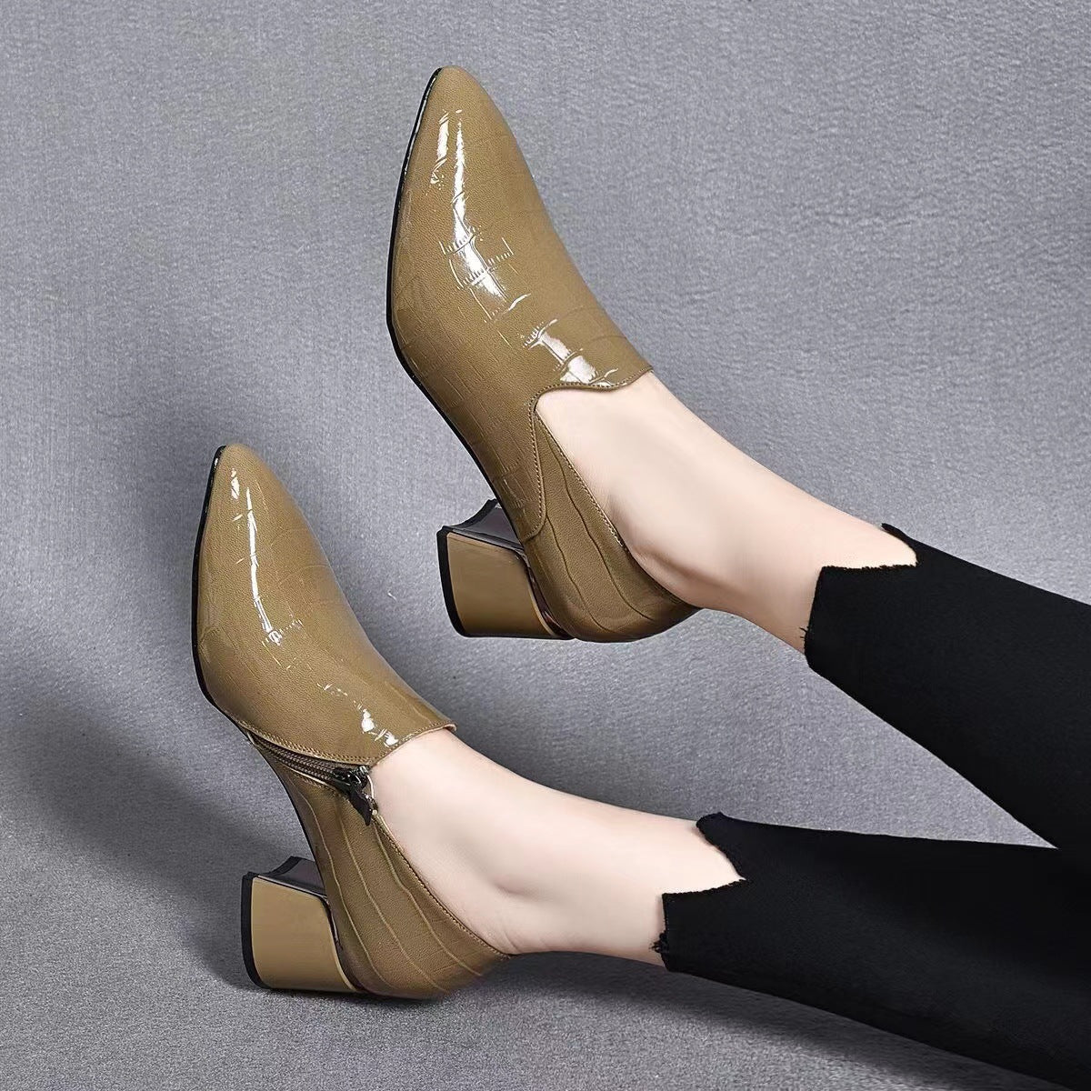 Women's Deep Mouth Pointed Toe Chunky Shiny Women's Fashion Shoes
