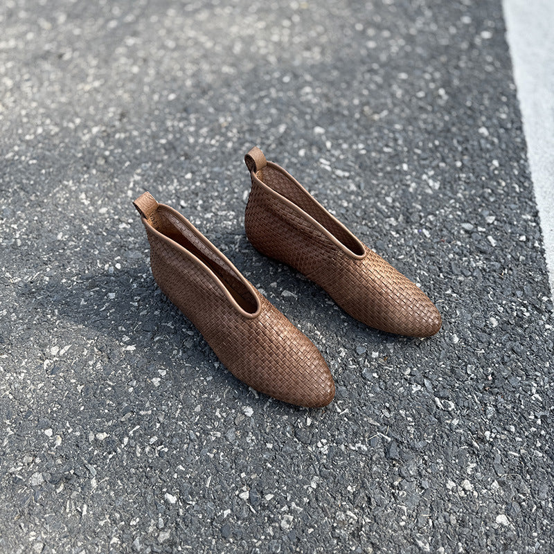 Women's Retro Cowhide Hand-woven Pointed Flat Ankle Women's Casual Shoes