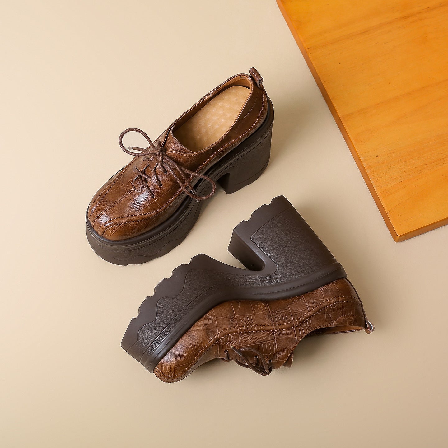 Women's Style Spring Round Toe Thick Bottom Cowhide Leather Shoes