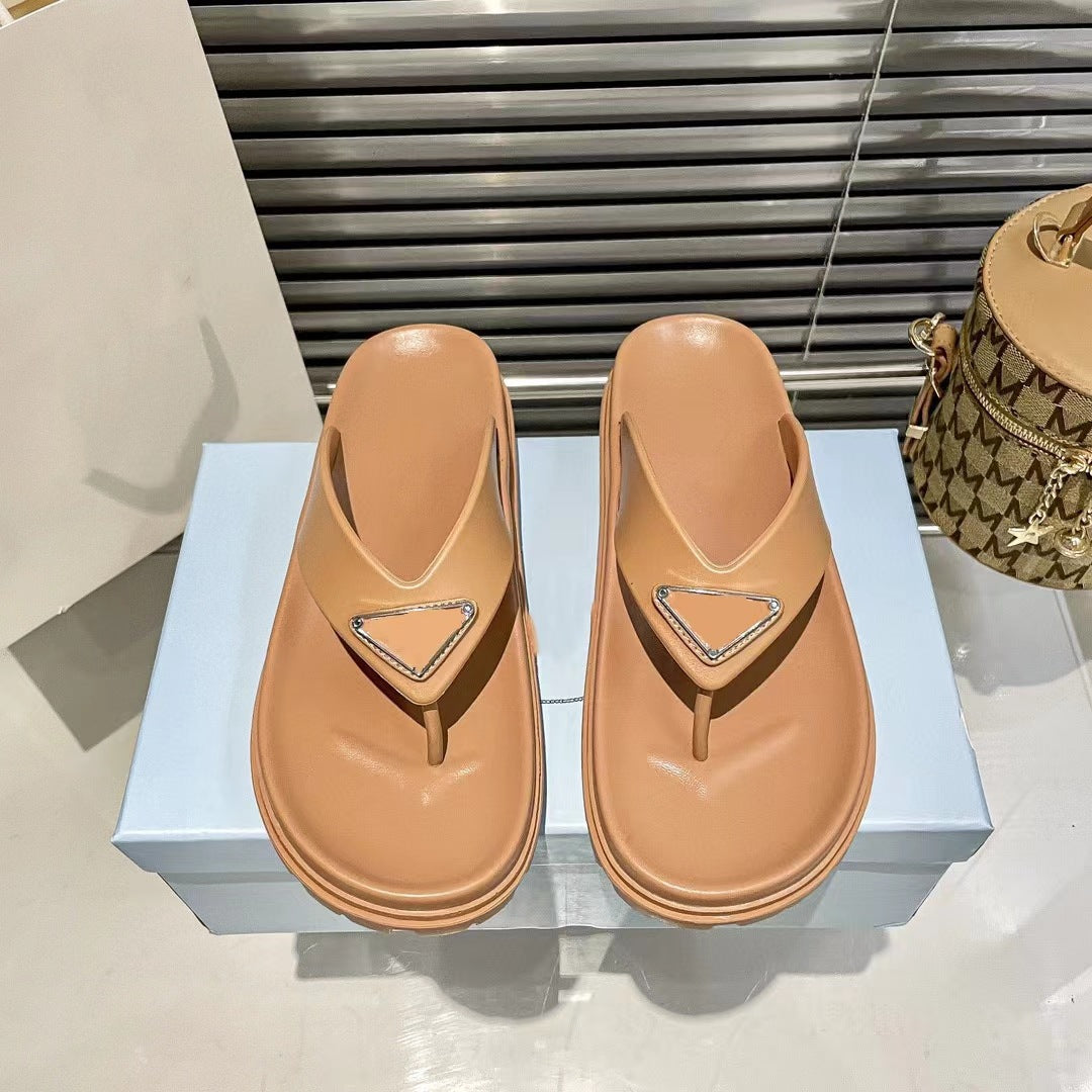 Women's Summer Thick Bottom Flip-flops Height Increasing Outdoor Beach Sandals