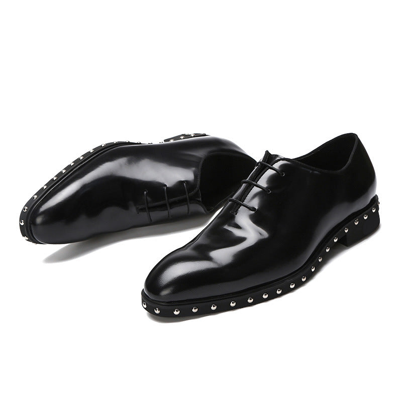 Creative Men's Metal Rivet Cowhide Pointed Men's Business Leather Shoes