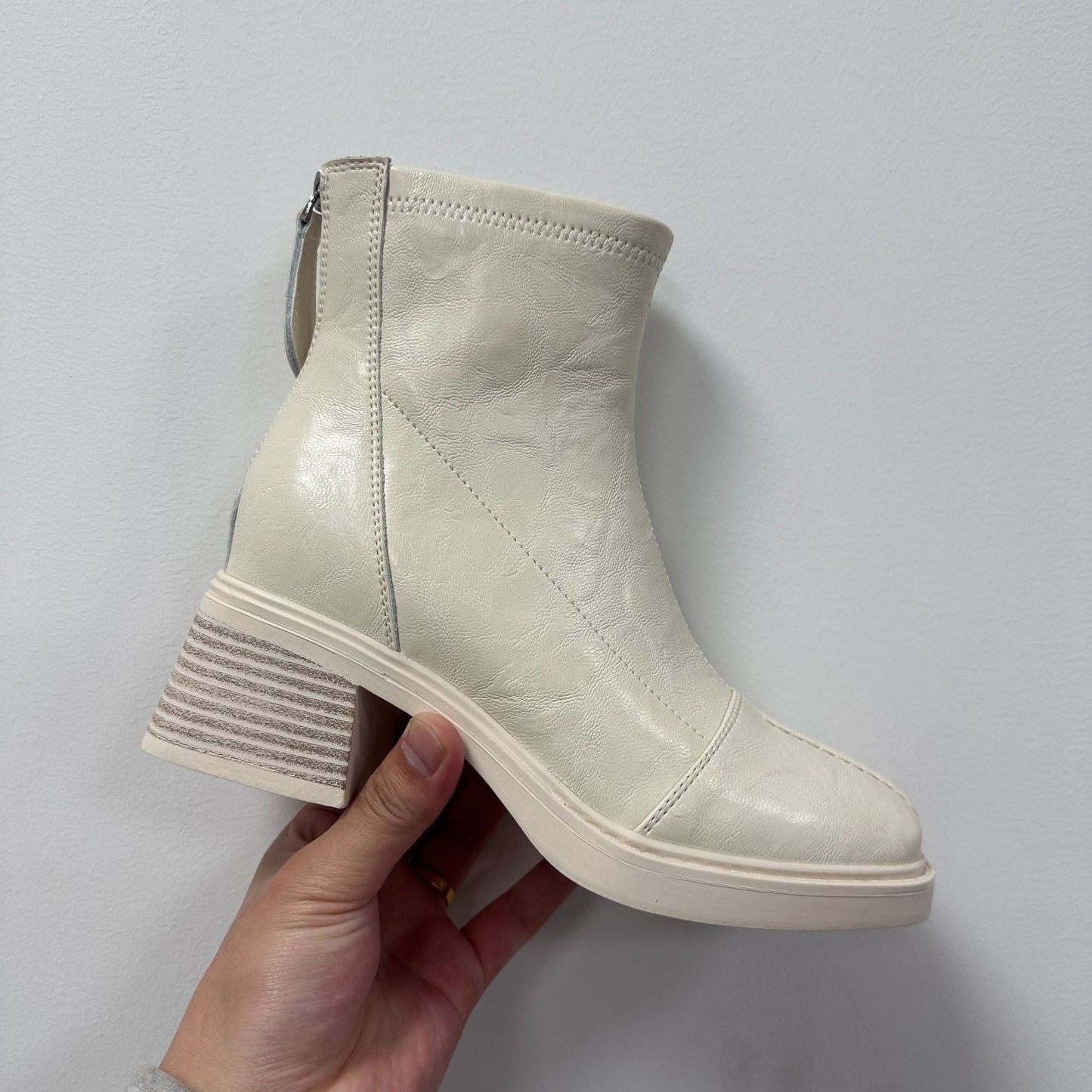 Women's Height Increasing Insole Square Toe Chunky Short Fleece-lined British Style Women's Leather Boots
