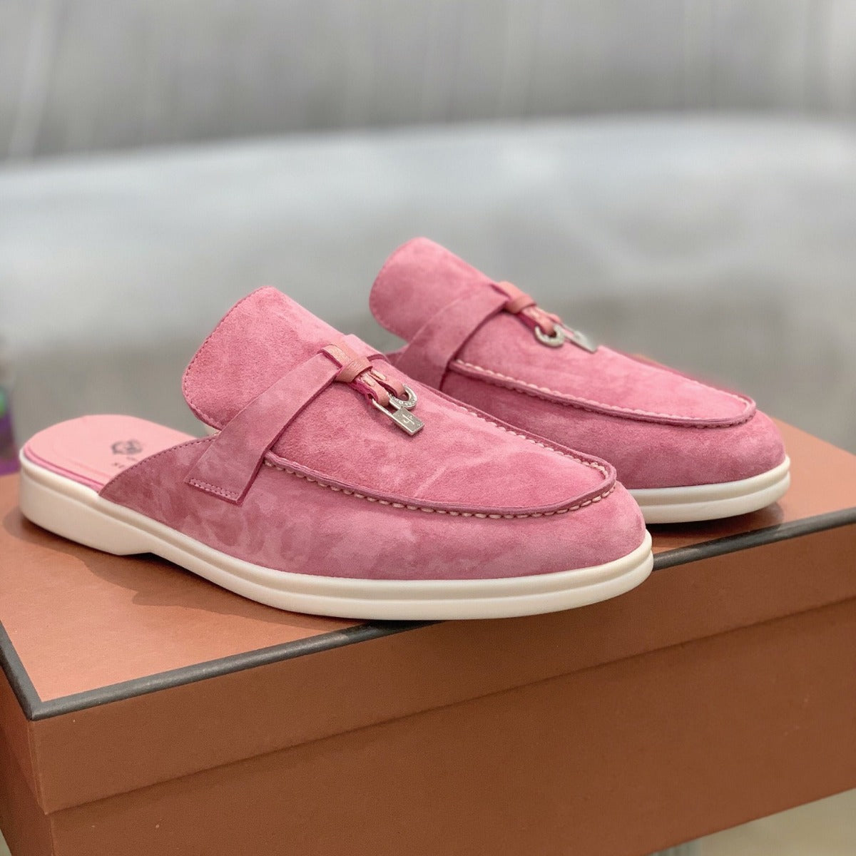 Women's & Men's Toe Box Plus Size Genuine Lazy Comfortable Slip-on Flat Slippers