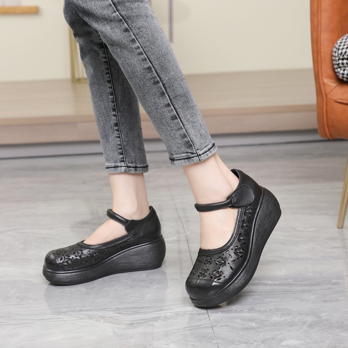 Retro Fashion Genuine Pumps Mother's Top Platform Sandals