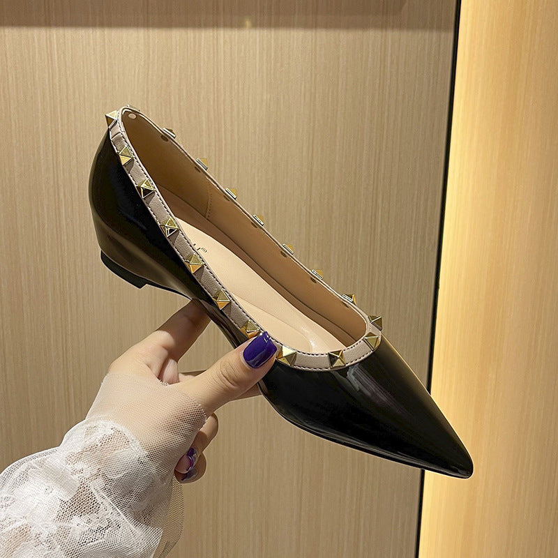 Women's Fan High-grade Rivet Temperament Small Size With Hidden Heels