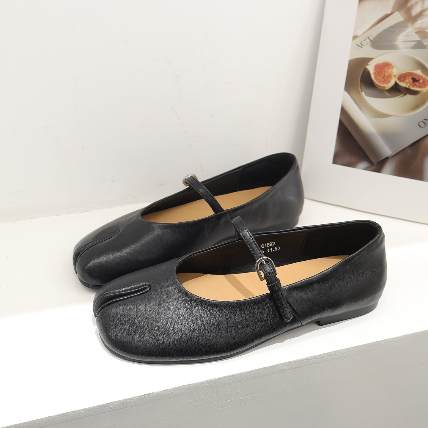 Women's Niche Retro Split Toe Mary Jane Soft Bottom Comfortable Women's Casual Shoes