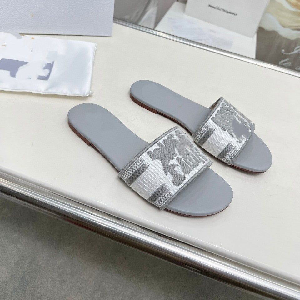 Women's Nigeria Embossed Embroidery Plus Size Flat Slippers