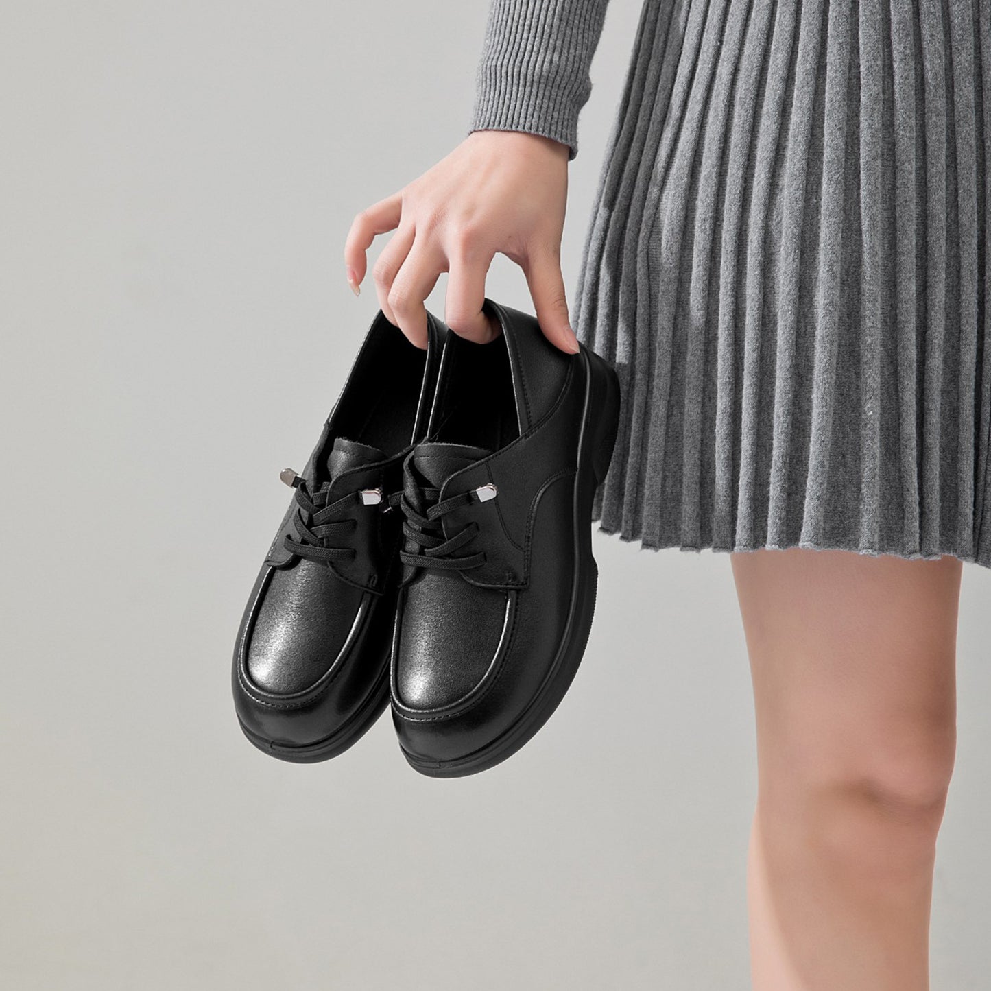 Women's Soft Pumps Spring Black Comfortable Platform Loafers
