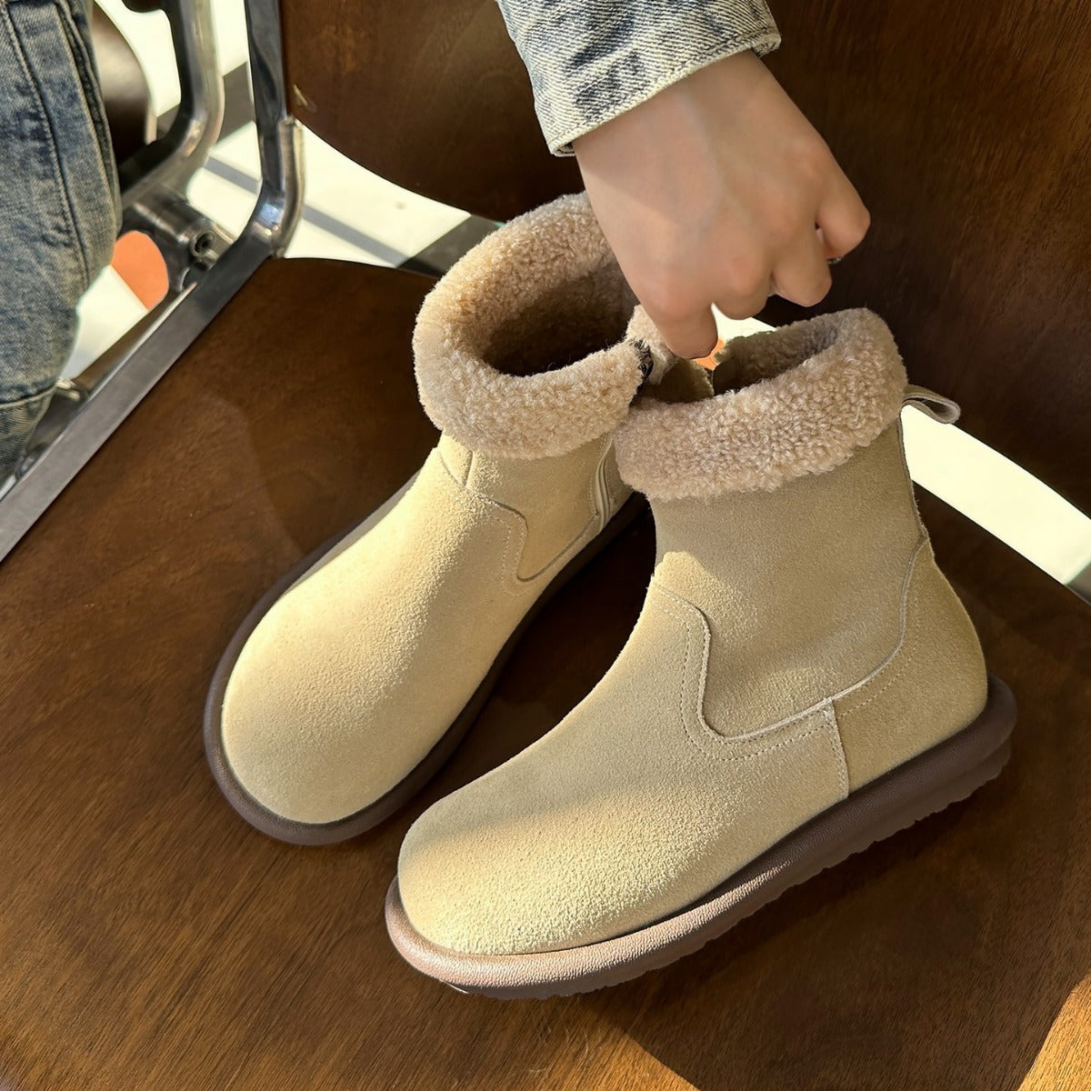 Women's Lamb Fur Insulated Flat Ankle Suede Snow Boots