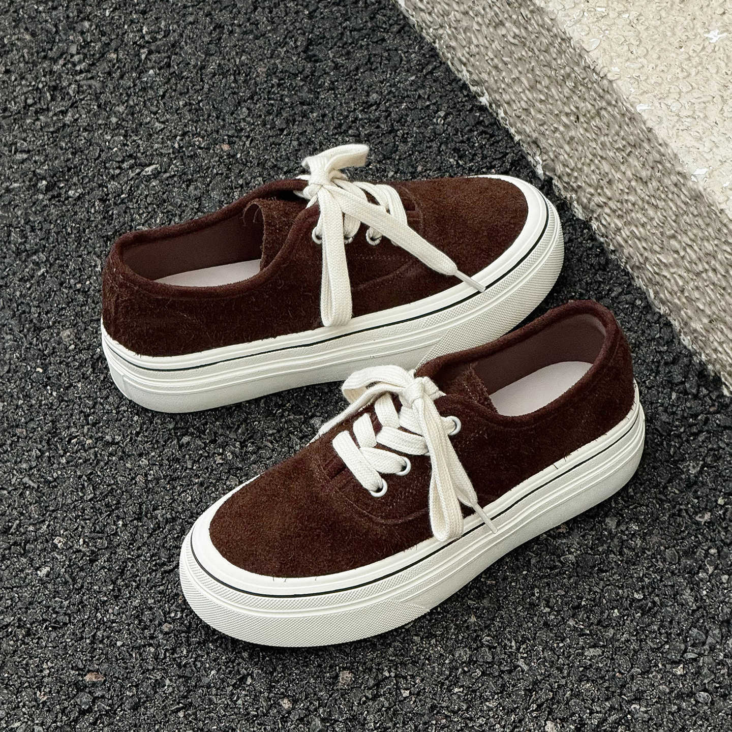 Women's Biscuit Shape Soft Bottom Wild First Layer Cowhide Sports Women's Casual Shoes