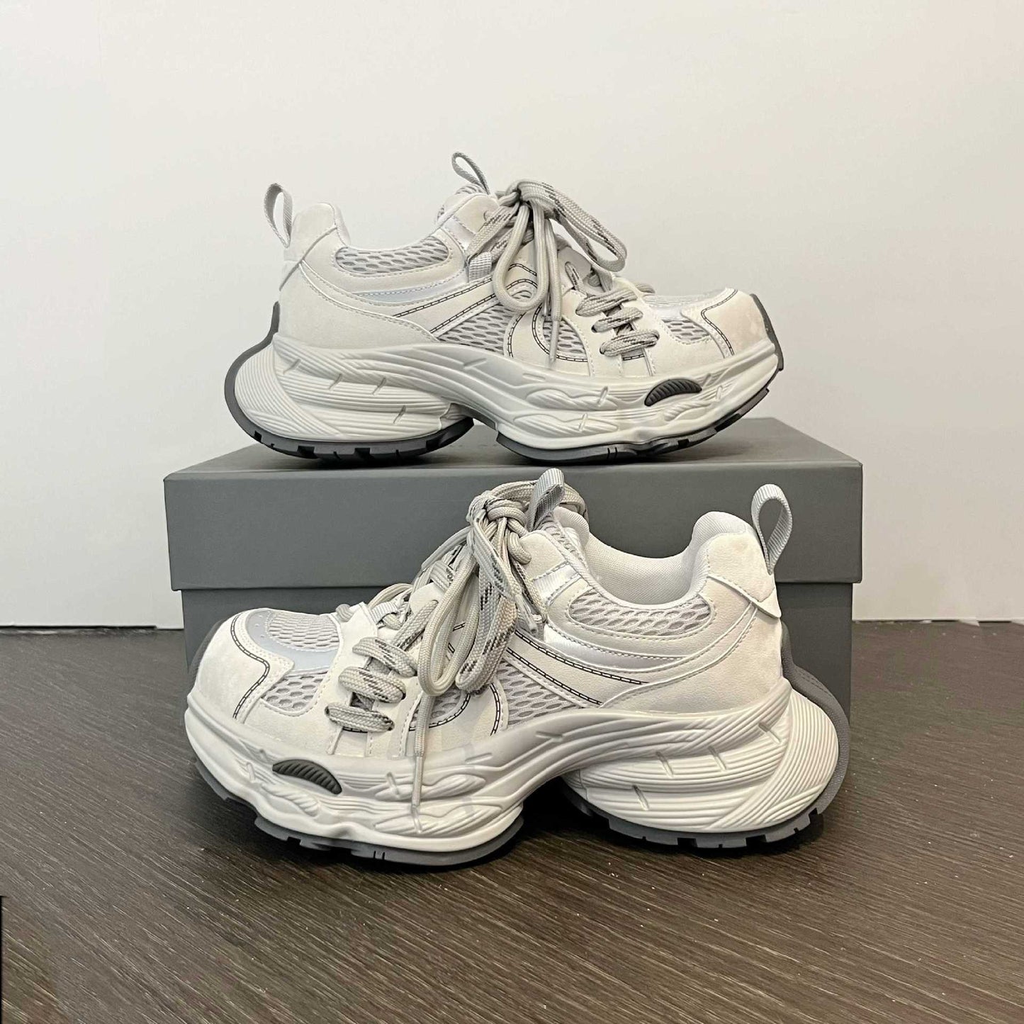 Women's Early Spring Thick Bottom Heightened Daddy Breathable Mesh Women's Sports Shoes