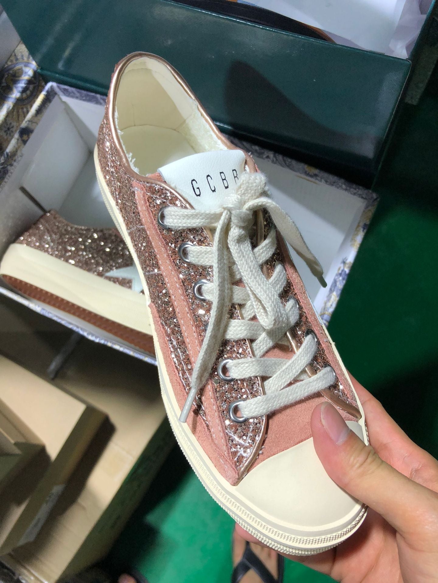 Women's Distressed Dirty Sports White Flat Step-on Half Women's Board Shoes