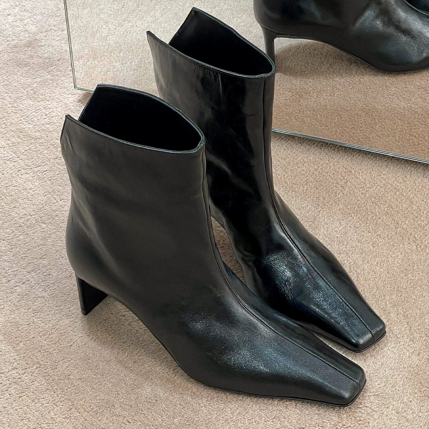 Women's Style Temperament Square Toe Rear Open V Cut High-heeled Skinny Women's Leather Boots