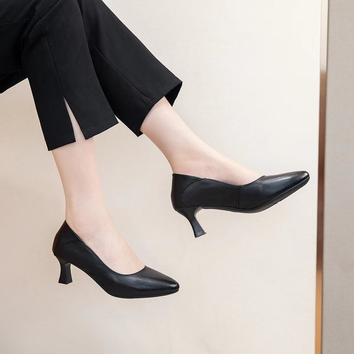 Women's High Low-cut Stiletto First Layer Cowhide Pointed Toe Commuter Women's Shoes