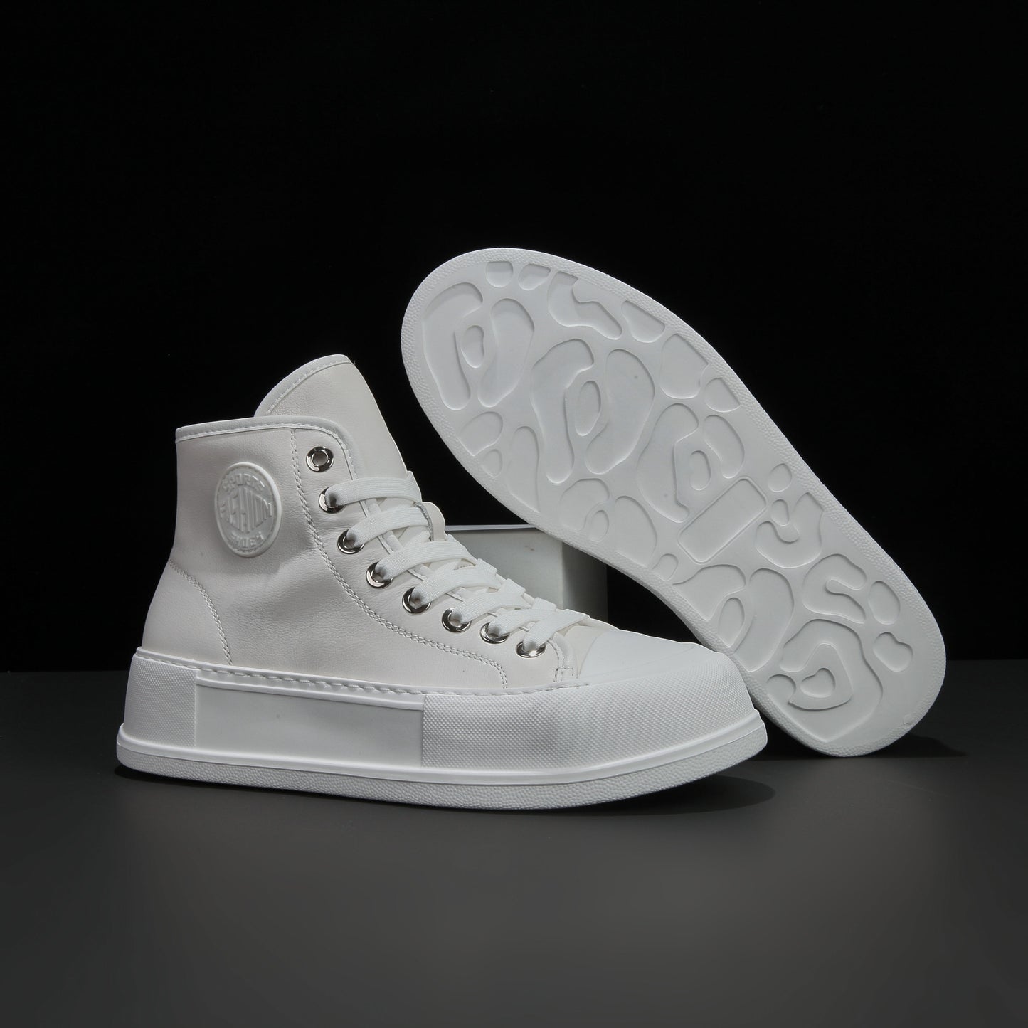 Men's Full Grain Cow Board Street Trendy Versatile Casual Shoes