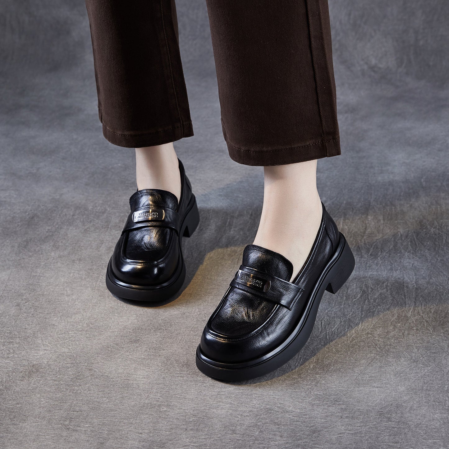 Women's Genuine Light Luxury Autumn Soft Bottom British Style Slip-on Loafers