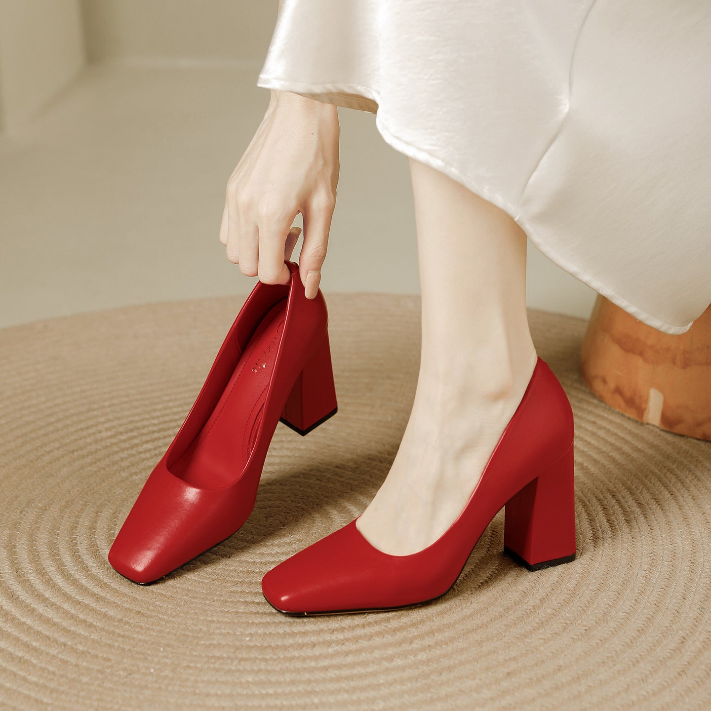 Women's Style Square Toe Professional High Not Tired Feet Commute Minimalist Women's Fashion Shoes