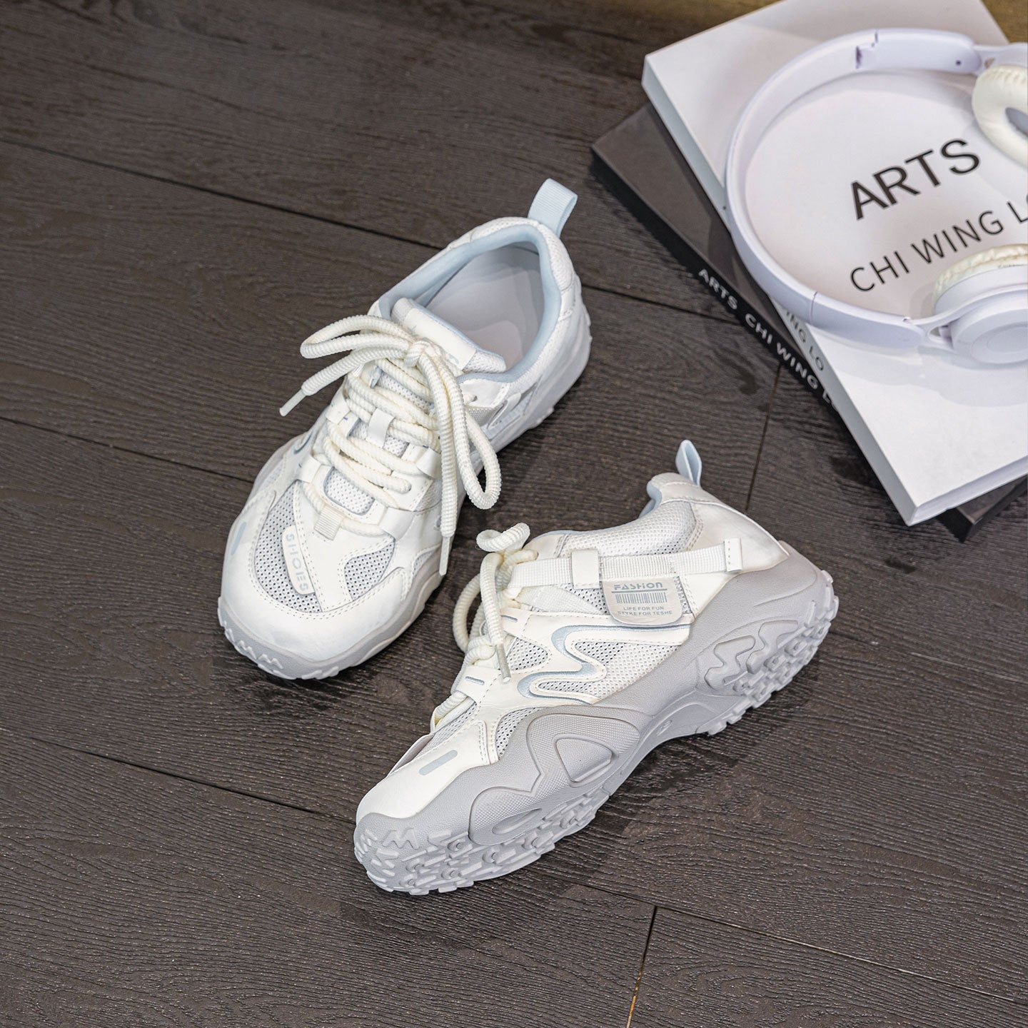 Women's Mesh Breathable Genuine German Training Soft Bottom Not Tired Women's Sports Shoes
