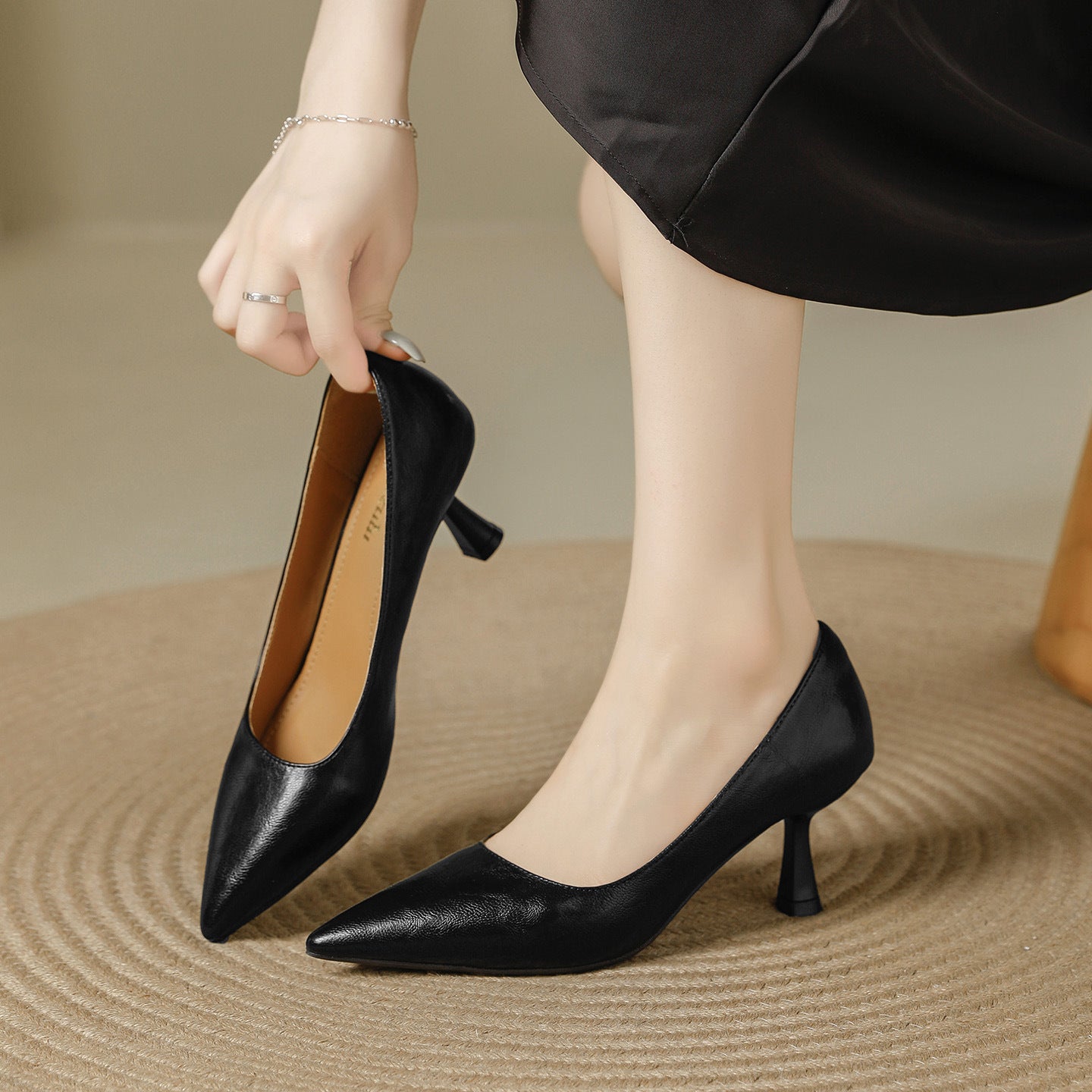 Women's Low-cut Summer Temperament Wild Professional Commute Not Tired Feet Women's Fashion Shoes