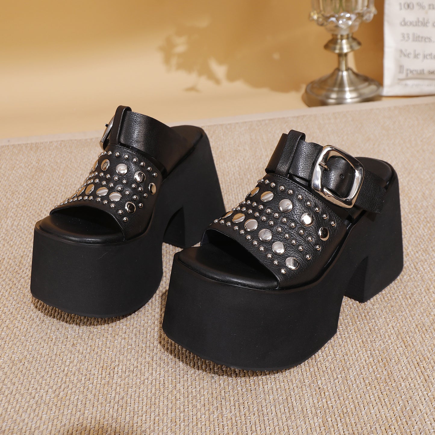 Women's Summer Genuine Thick Bottom Muffin Small Height Increasing Appearance Outer Thick-soles Slippers
