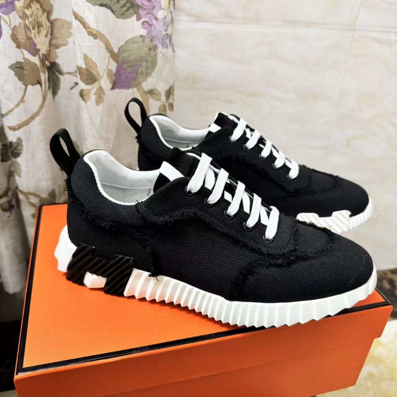 Women's & Men's Denim Color Matching Lace Up Breathable Sneakers