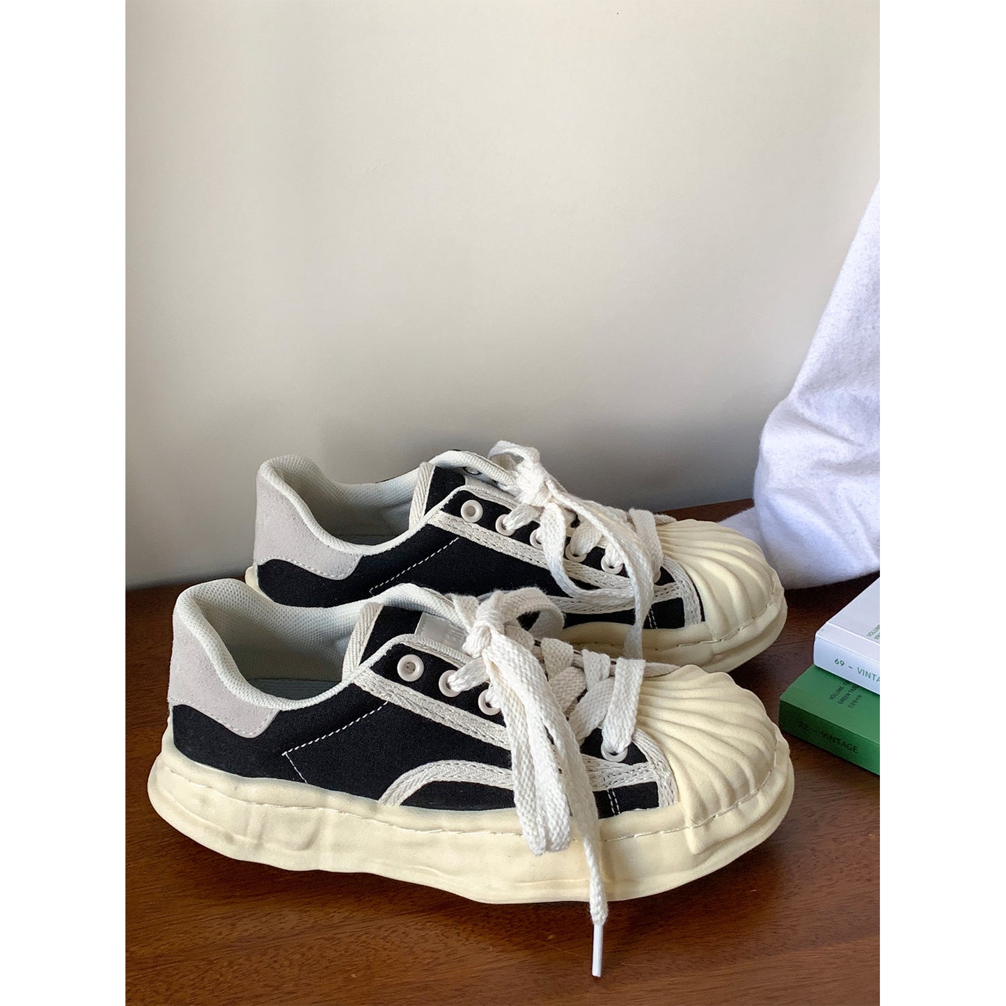Women's & Men's Thick-soled Shell Toe Dissoed Couples Fashion Men's Board Shoes