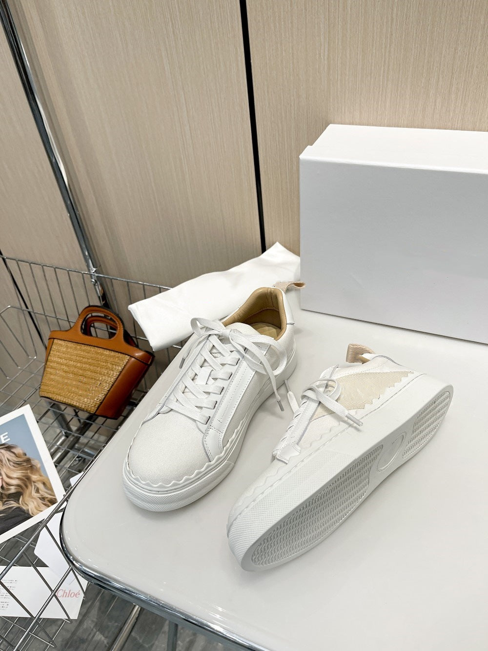 Women's Early Spring Fashion Breathable Round Toe Flat Women's Board Shoes