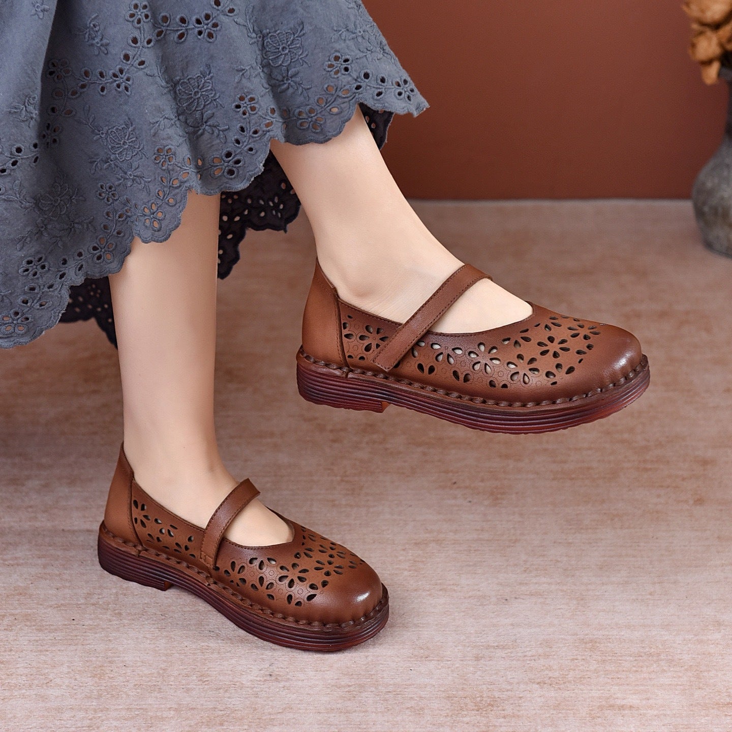 Women's Summer Cowhide Round Toe Velcro Soft Bottom Lightweight Loafers