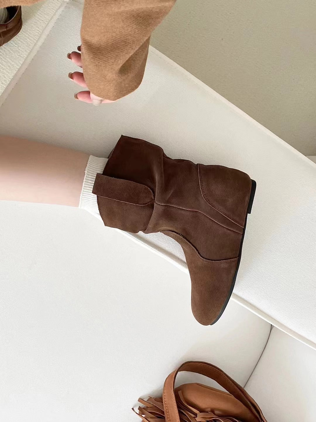 Women's Retro Height Increasing Insole Pile Style Slimming Western Short Boots