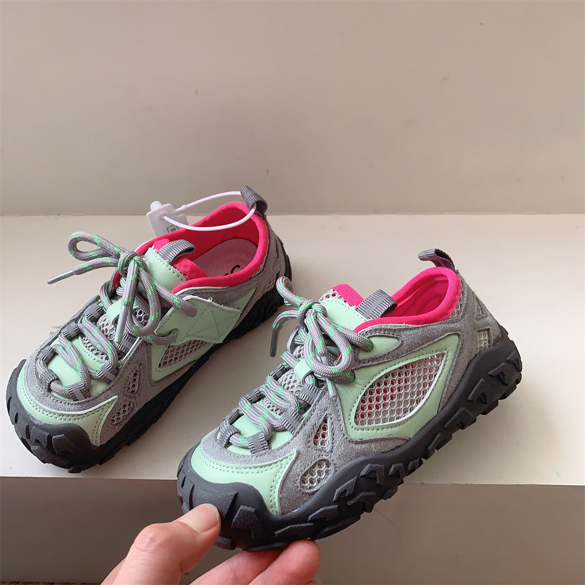 Children's Outdoor Hiking Mesh Breathable Single Spring Children's Sports Shoes