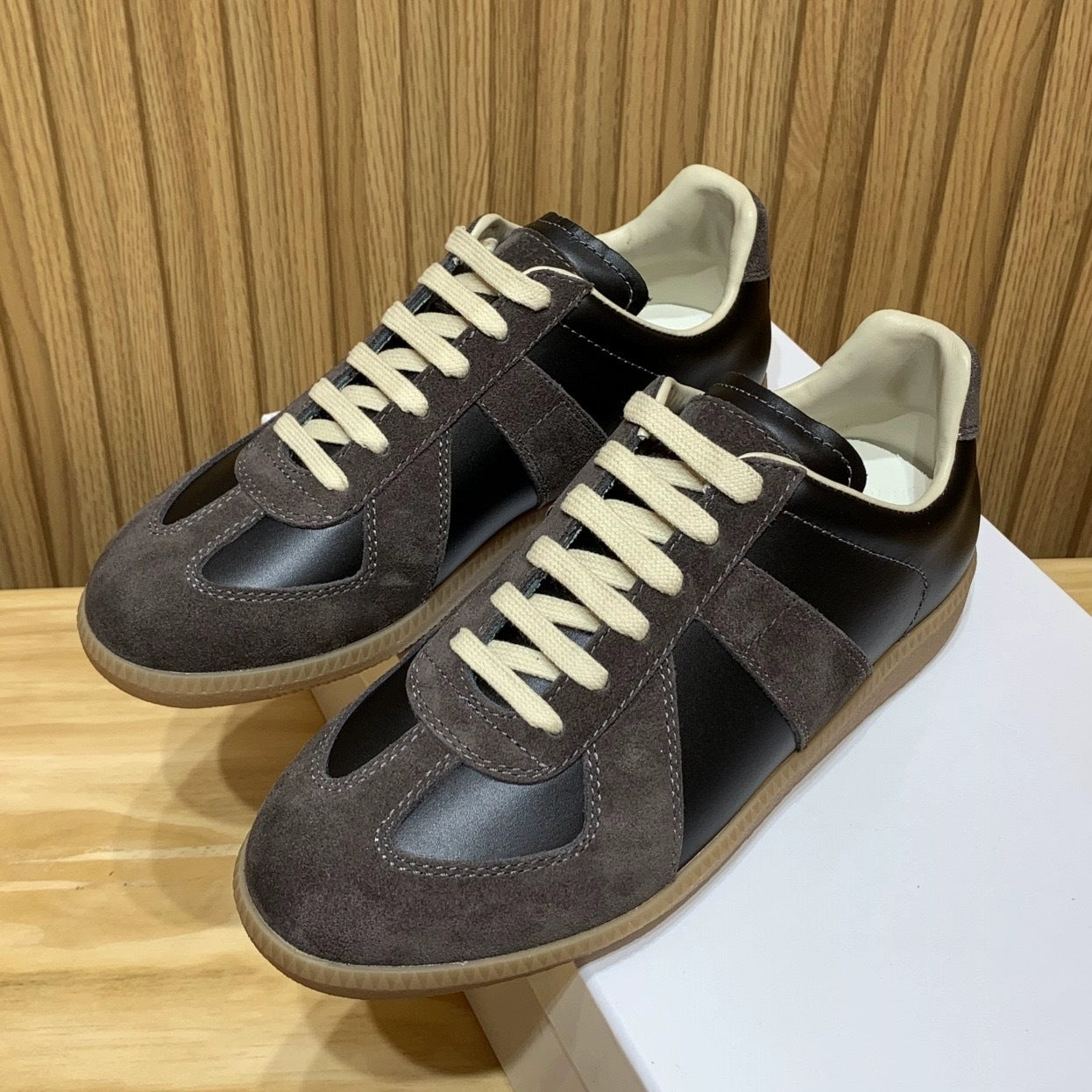Women's Classic German Training Couple White Sneakers