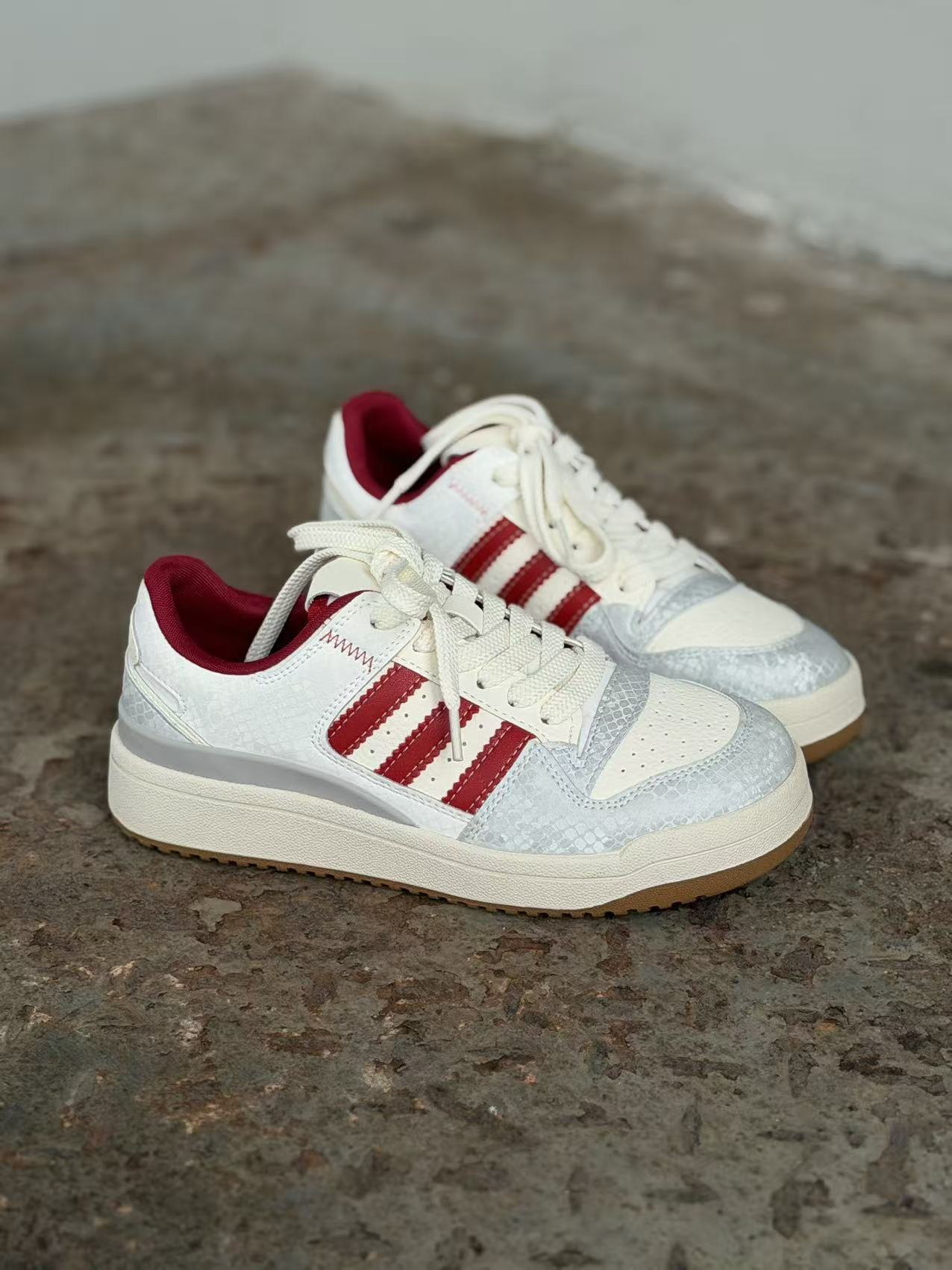 Women's Three Bars Round Toe Board Spring Small Women's Casual Shoes