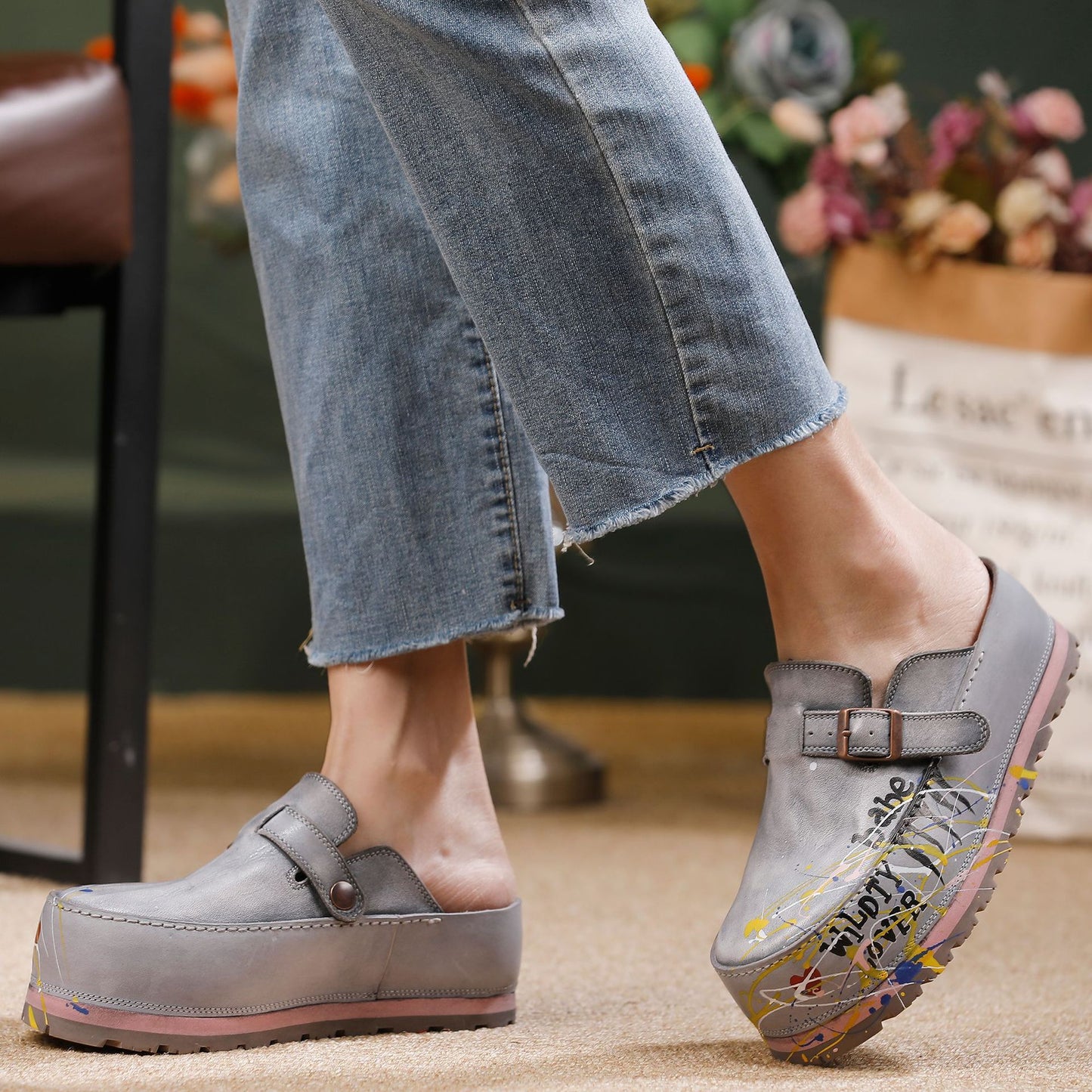 Women's Cowhide Platform Retro Fashion Round Head Slippers