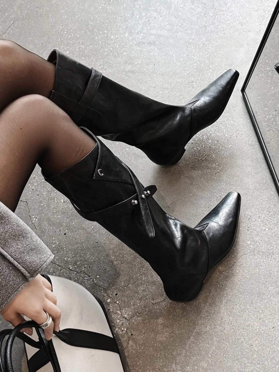 Women's Brown Niche Design Below The Knee Knight Chunky Elegant Belt Women's Leather Boots