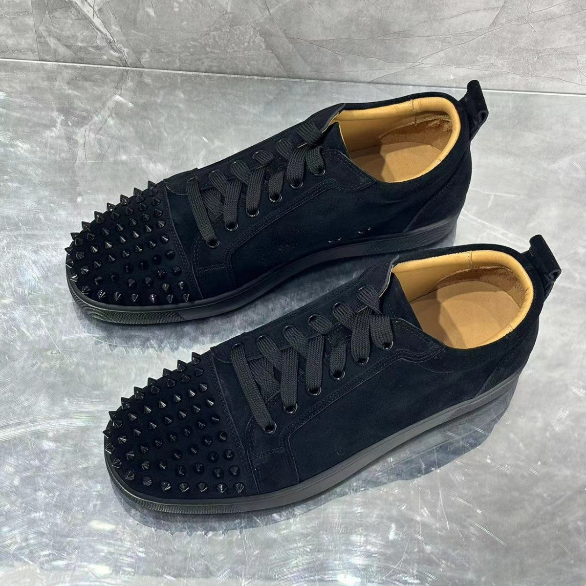 Men's Embroidered Black Low Top Rivet Flat Men's Casual Shoes