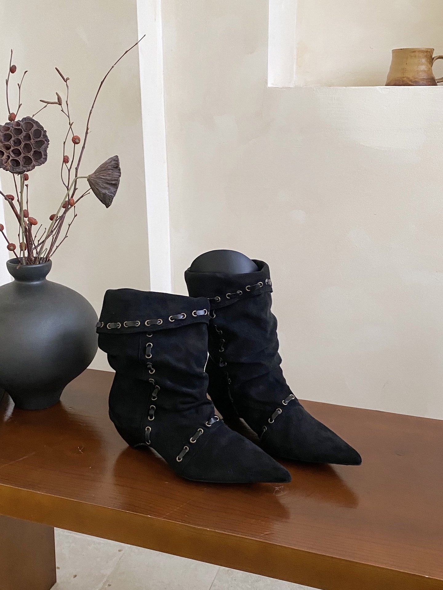 Handmade Binding Cable Pointed Toe Chunky Suede Women's Leather Boots