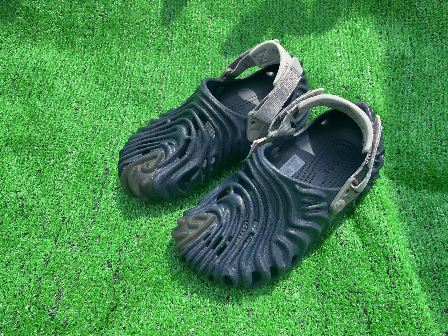 Men's Personalized Fingerprint Beach Outdoor Hole Quantity Sandals