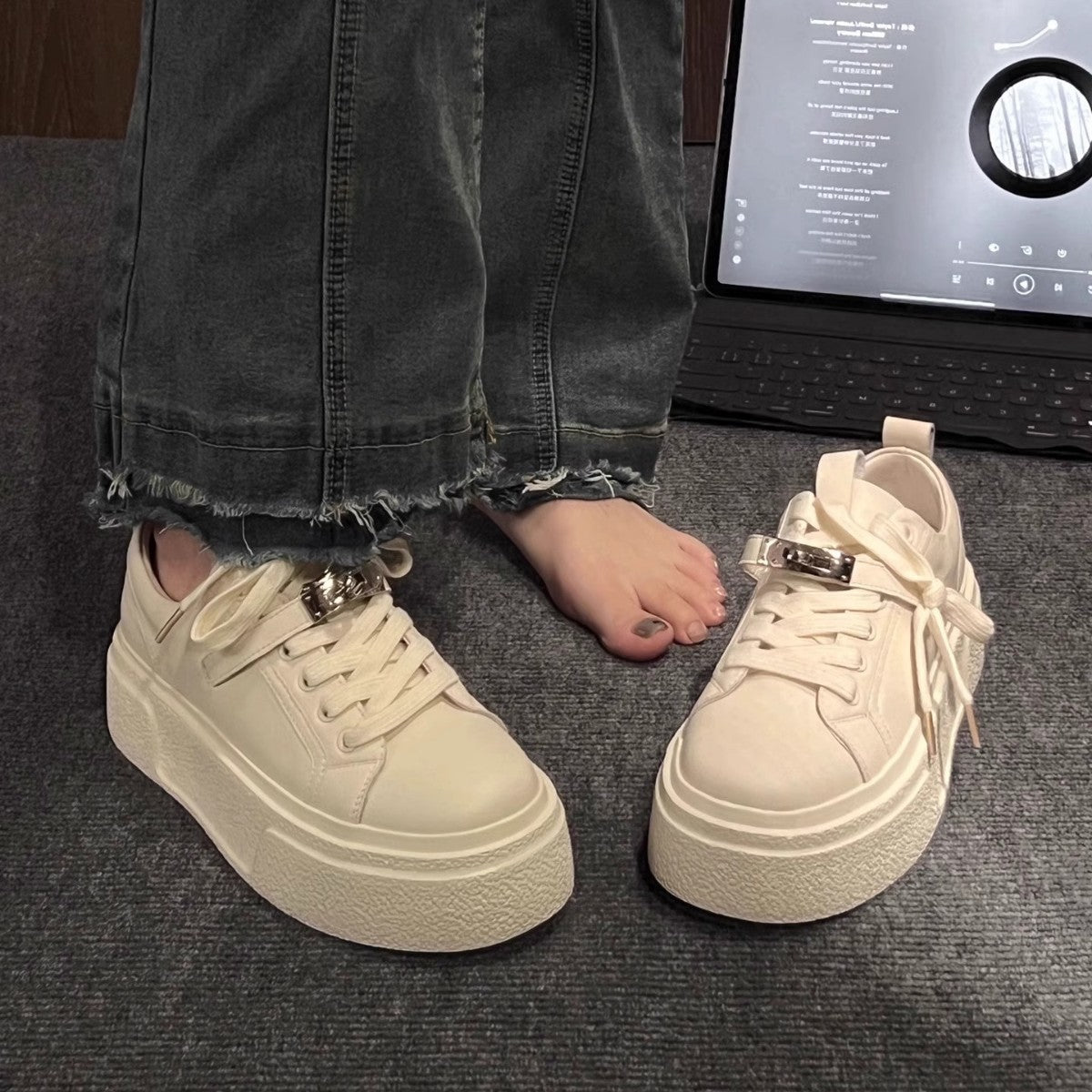 Women's Winter Round Toe Platform Height Increasing Women's Casual Shoes