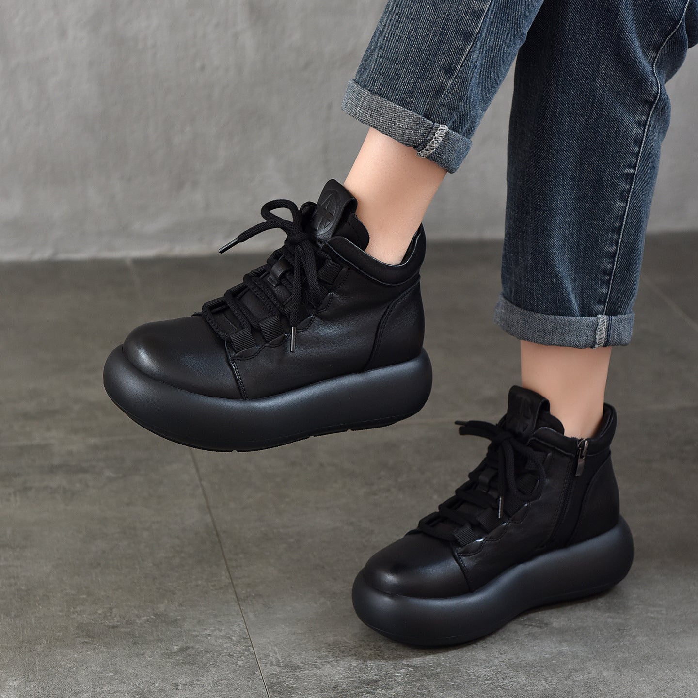Women's Lightweight Platform Booties Retro Short Martin Boots