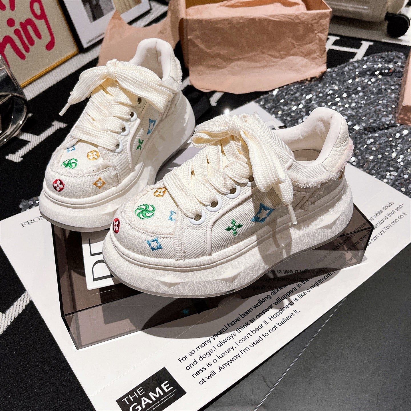 Women's Bottom Platform Board Bread Height Increasing Small Canvas Shoes