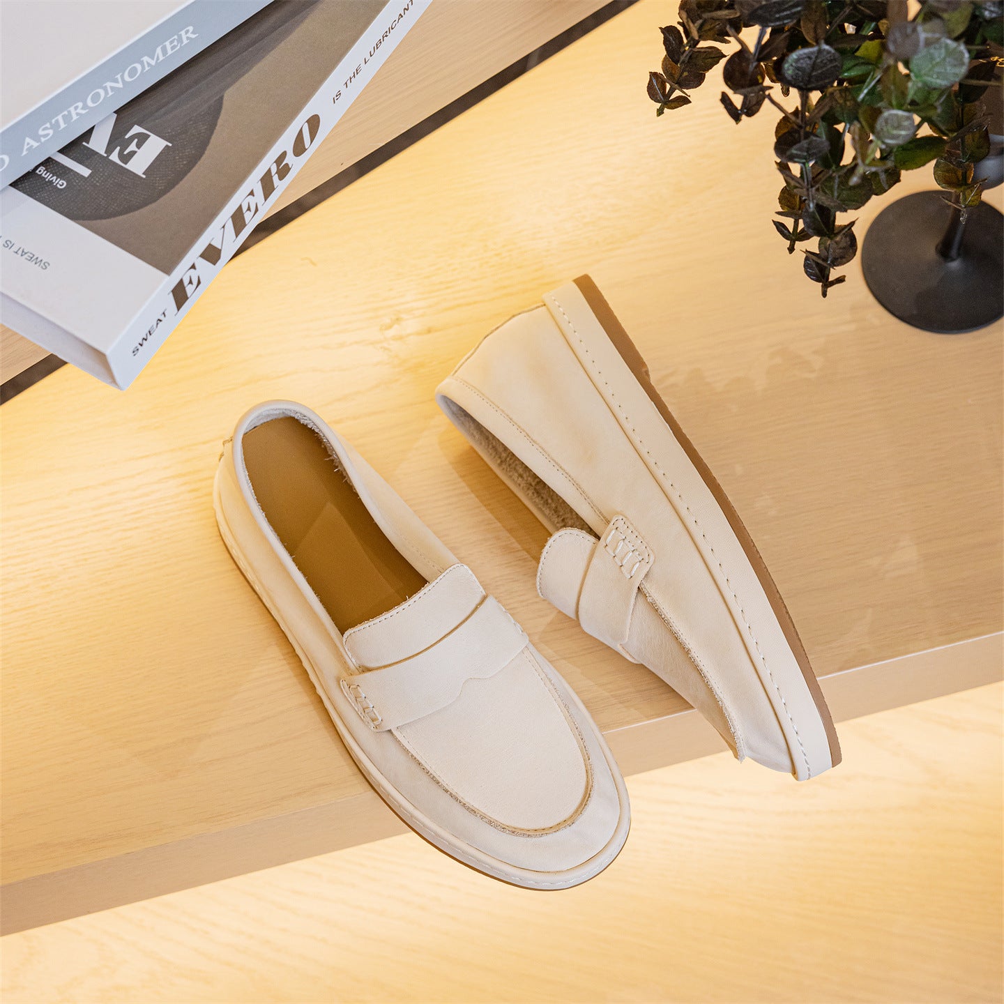Layer Cowhide Female Flat Bottom Slip-on Loafers