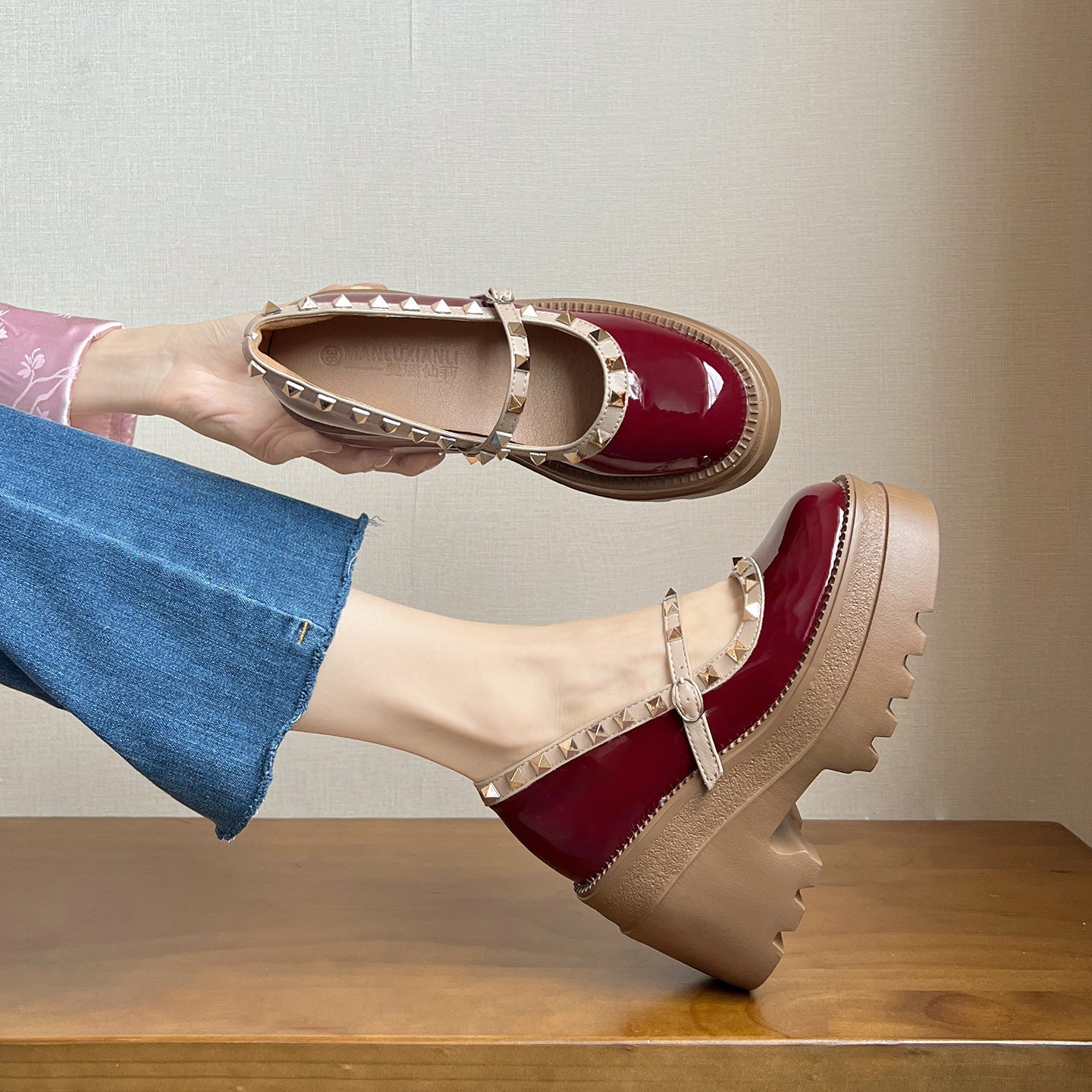 Women's Height Increasing Insole Thick-soled With Mary Leather Shoes