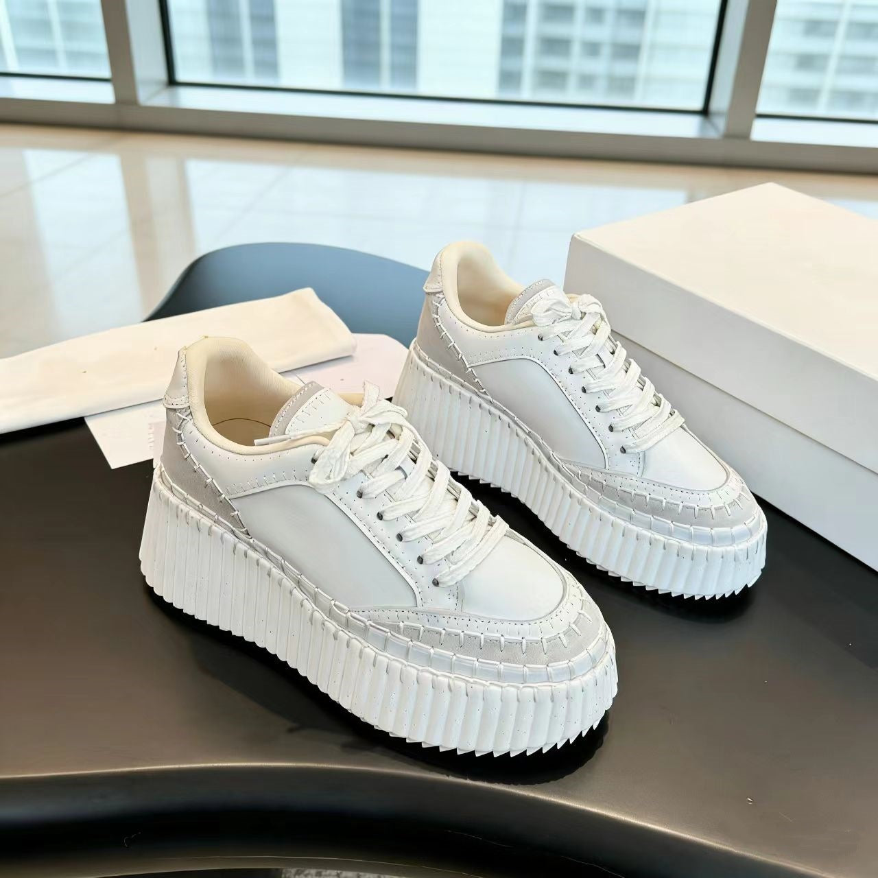 Women's Trend Elevator Wild Biscuit Shape Round Toe Women's Casual Shoes