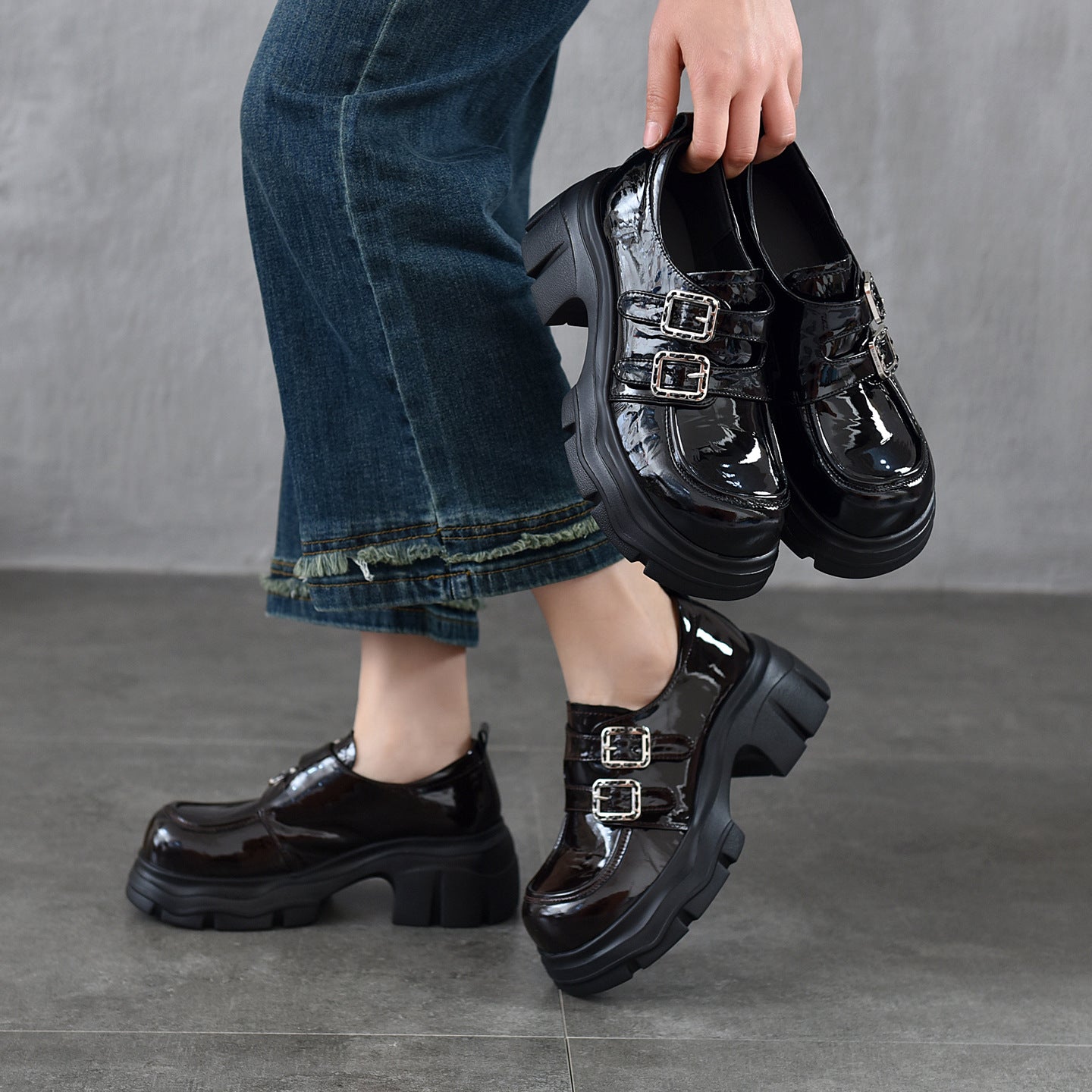 Women's Patent First Layer Cowhide Platform Double Buckle Commuter Round Loafers