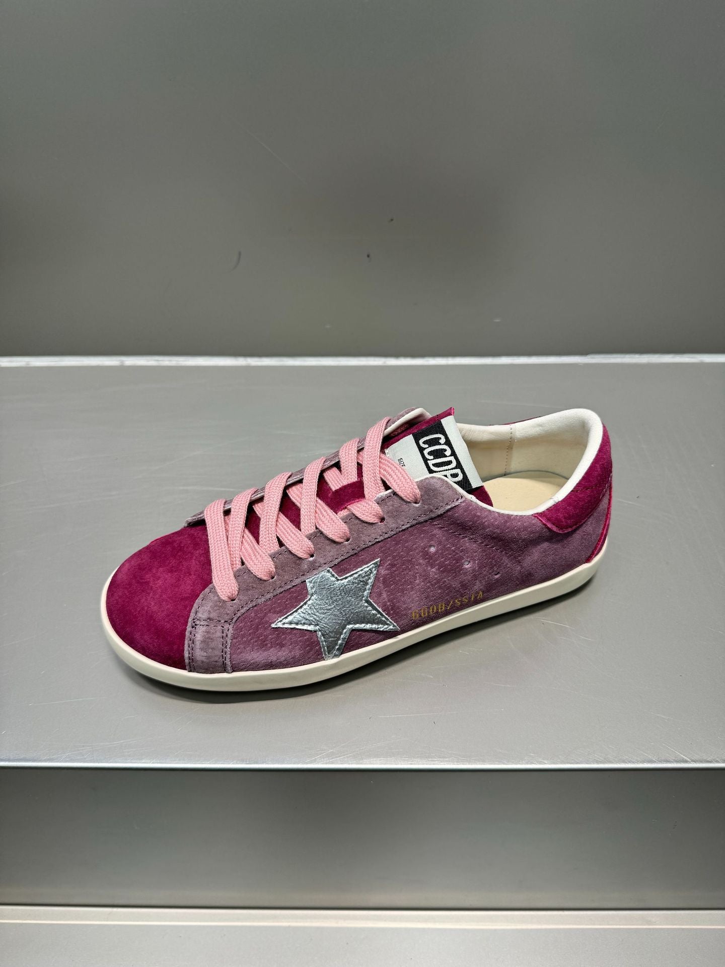 Women's Style Distressed Star Little Dirty Early Spring Lightweight Retro German Sneakers