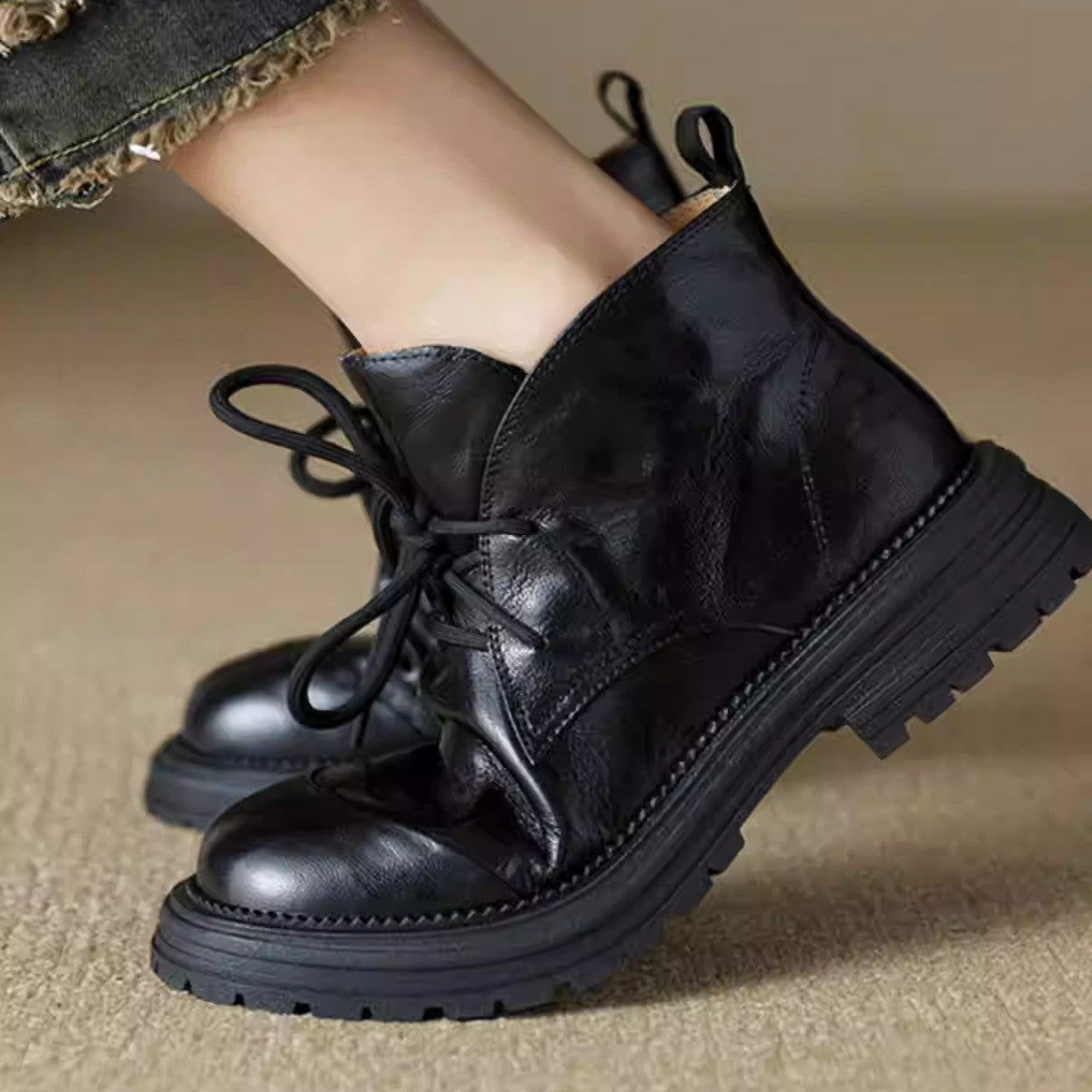 Women's Scratch Pattern Soft Thick Bottom Short Martin Boots