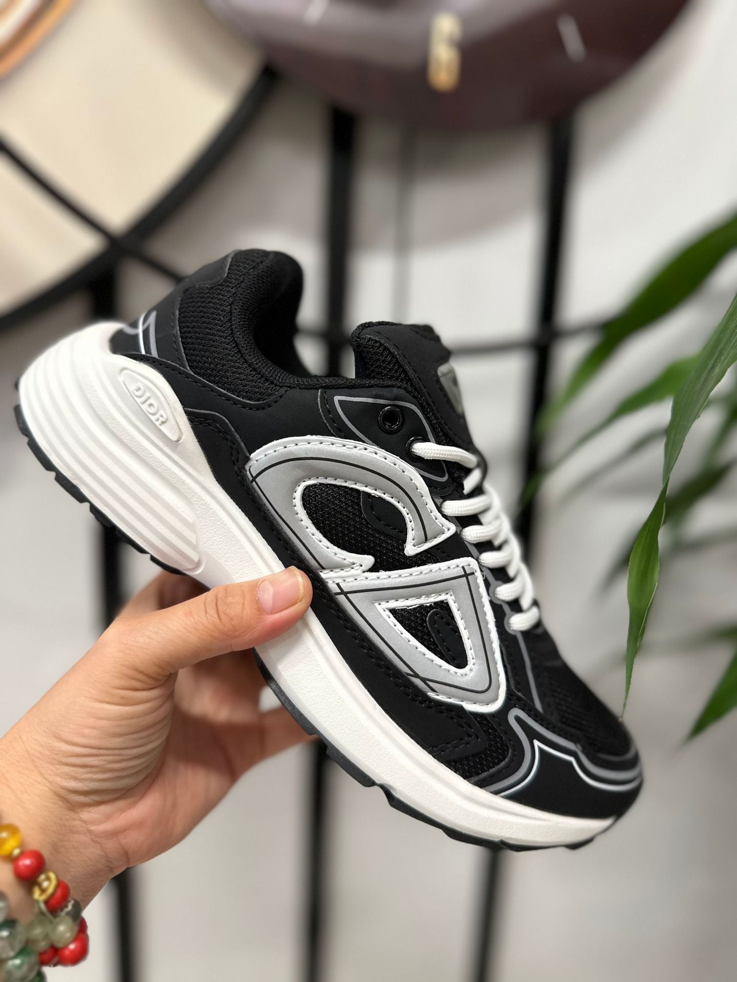 Women's & Men's Fashion Couple Light Mesh Breathable Comfortable Sneakers